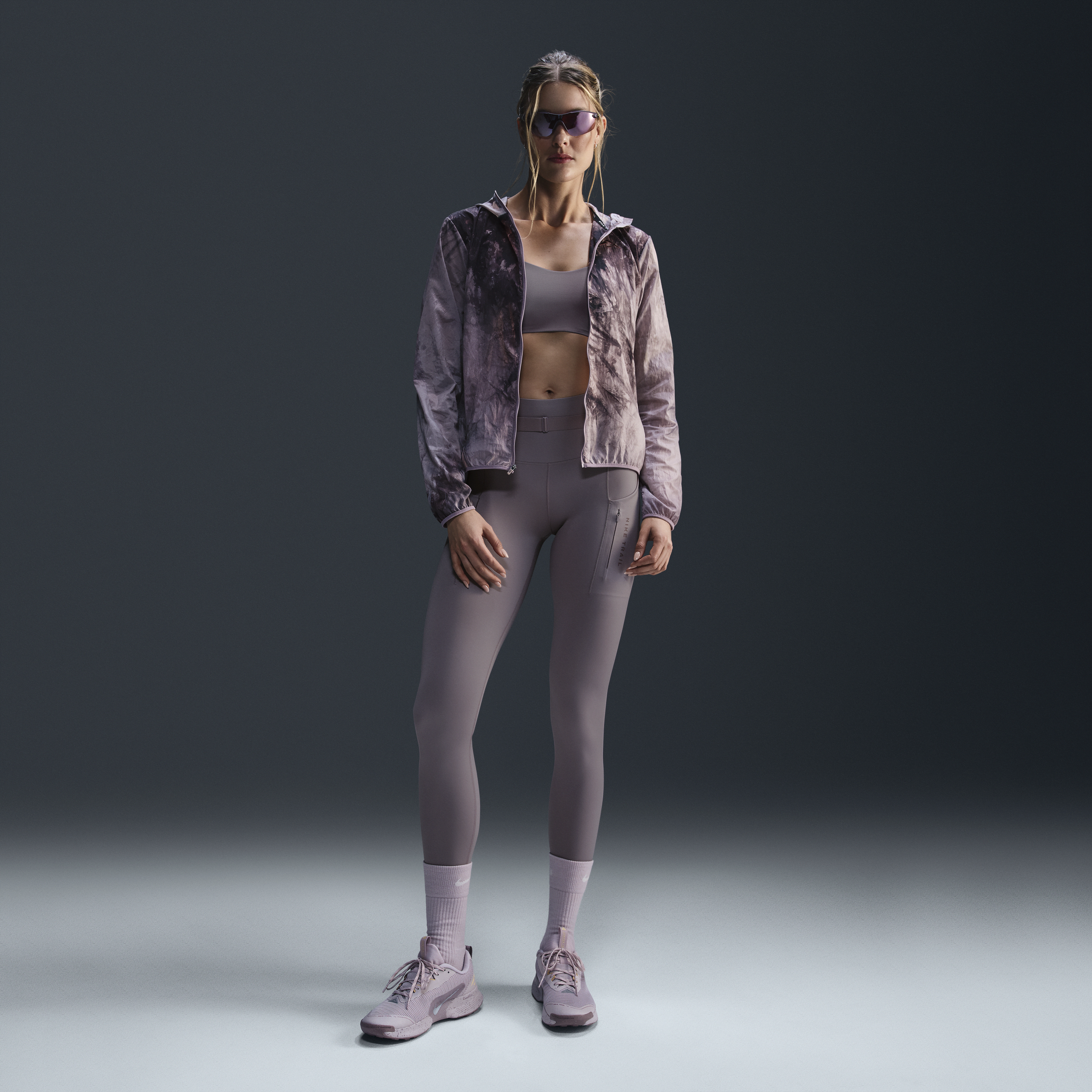 Nike Trail Go 7/8-legging met hoge taille, zakken en complete ondersteuning voor dames - Grijs