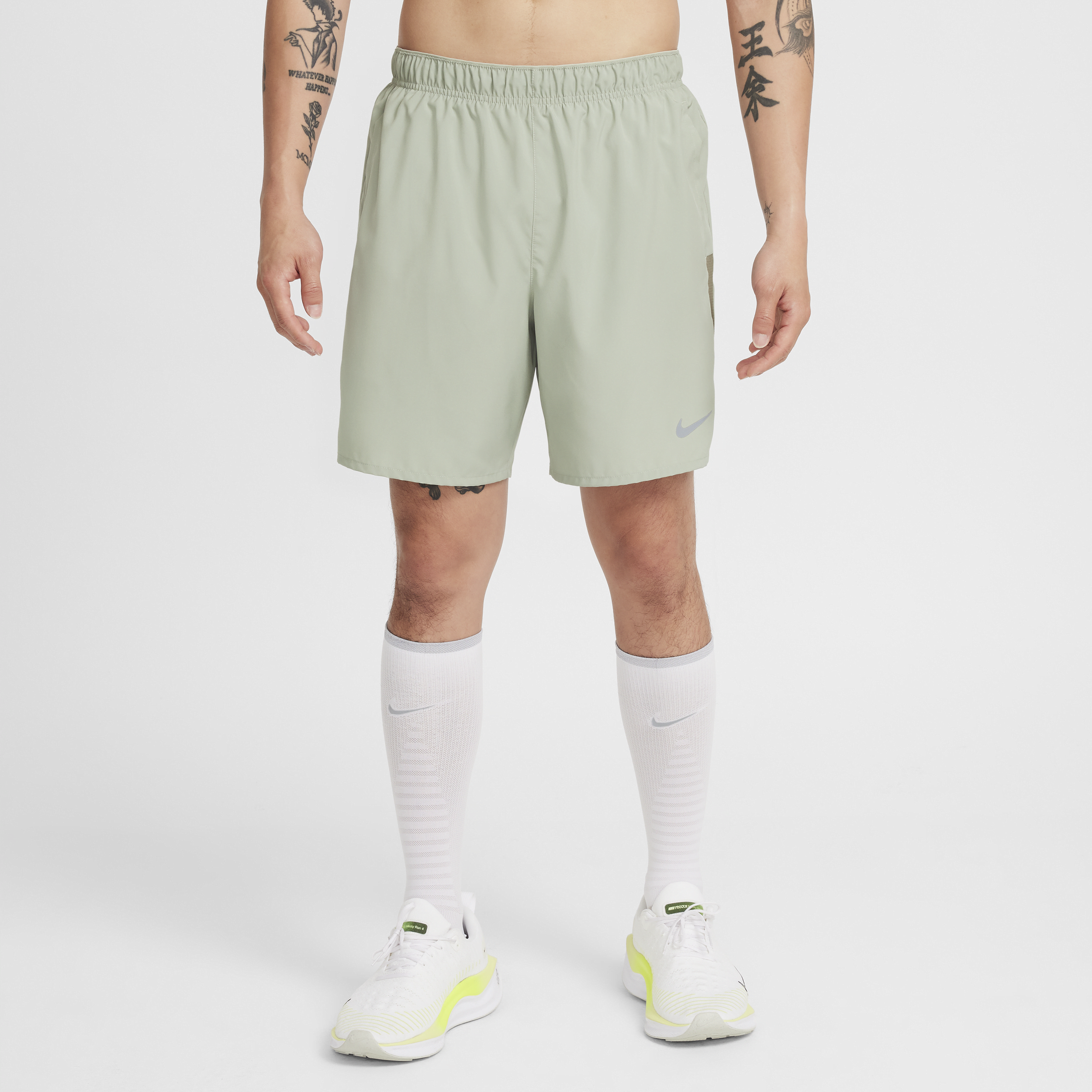 Nike Challenger Dri-FIT hardloopshorts met binnenbroek voor heren (18 cm) - Groen