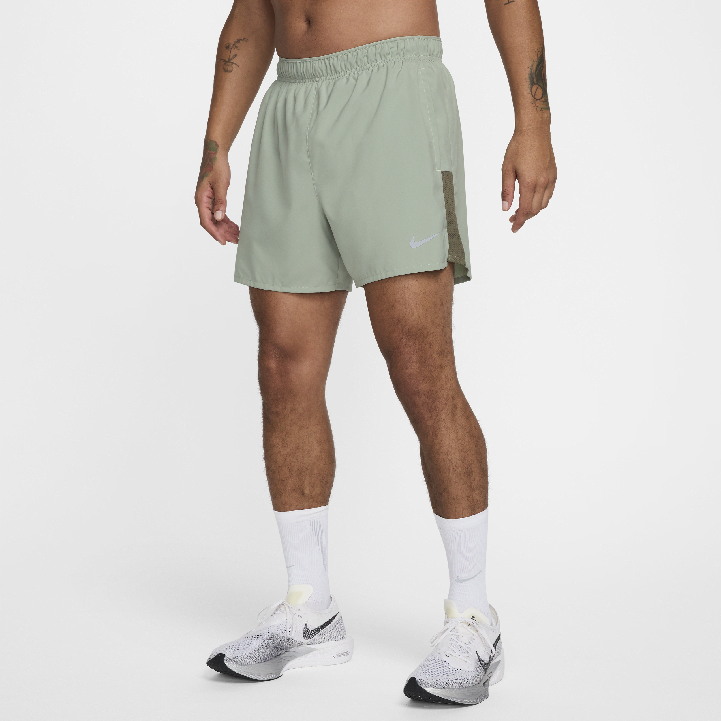 Nike Challenger Dri-FIT hardloopshorts met binnenbroek voor heren (13 cm) - Groen