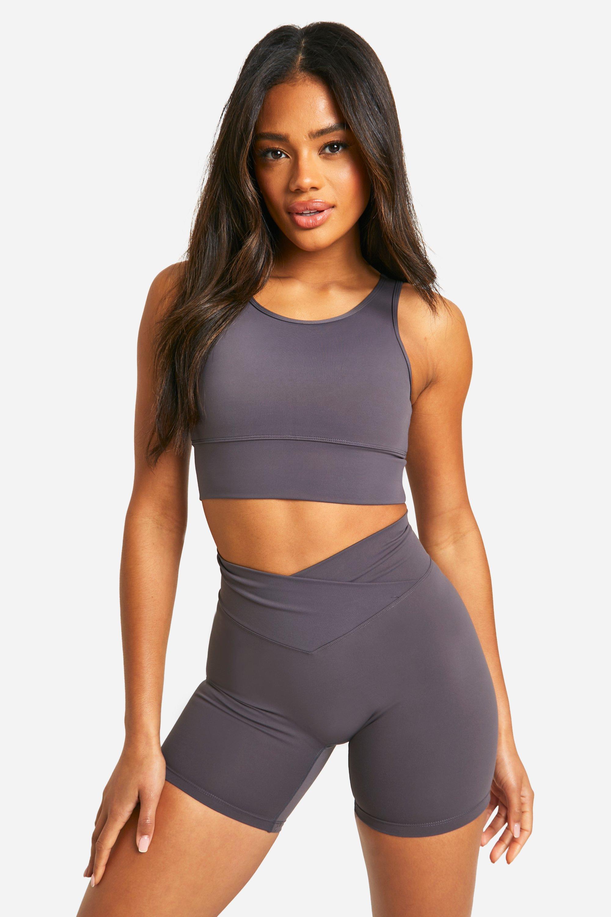 Boohoo Premium Sculpt Gewatteerde Sport Bh Met Diepe Zoom, Charcoal