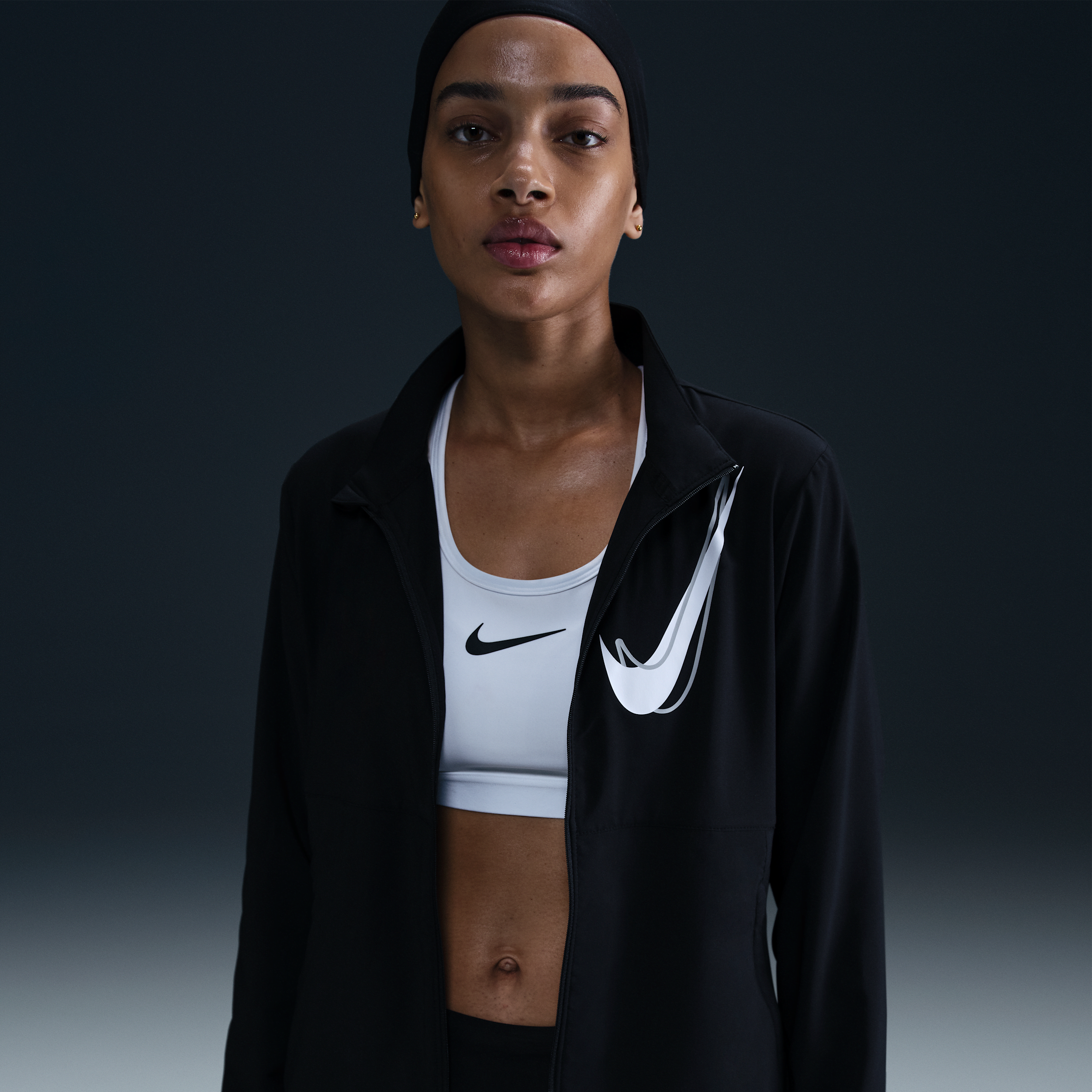 Nike Swoosh Dri-FIT hardloopjack voor dames - Zwart