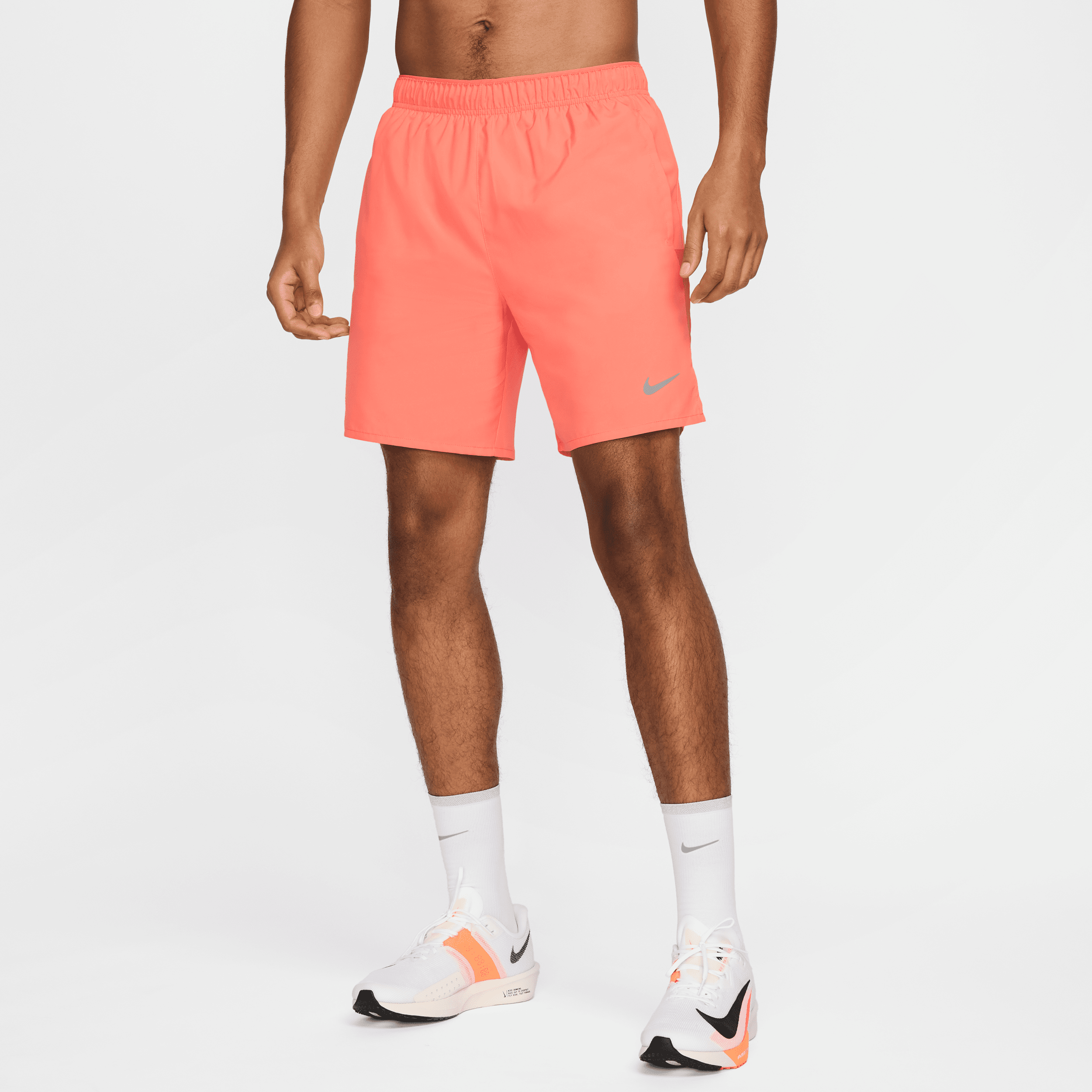 Nike Challenger Dri-FIT hardloopshorts met binnenbroek voor heren (18 cm) - Roze