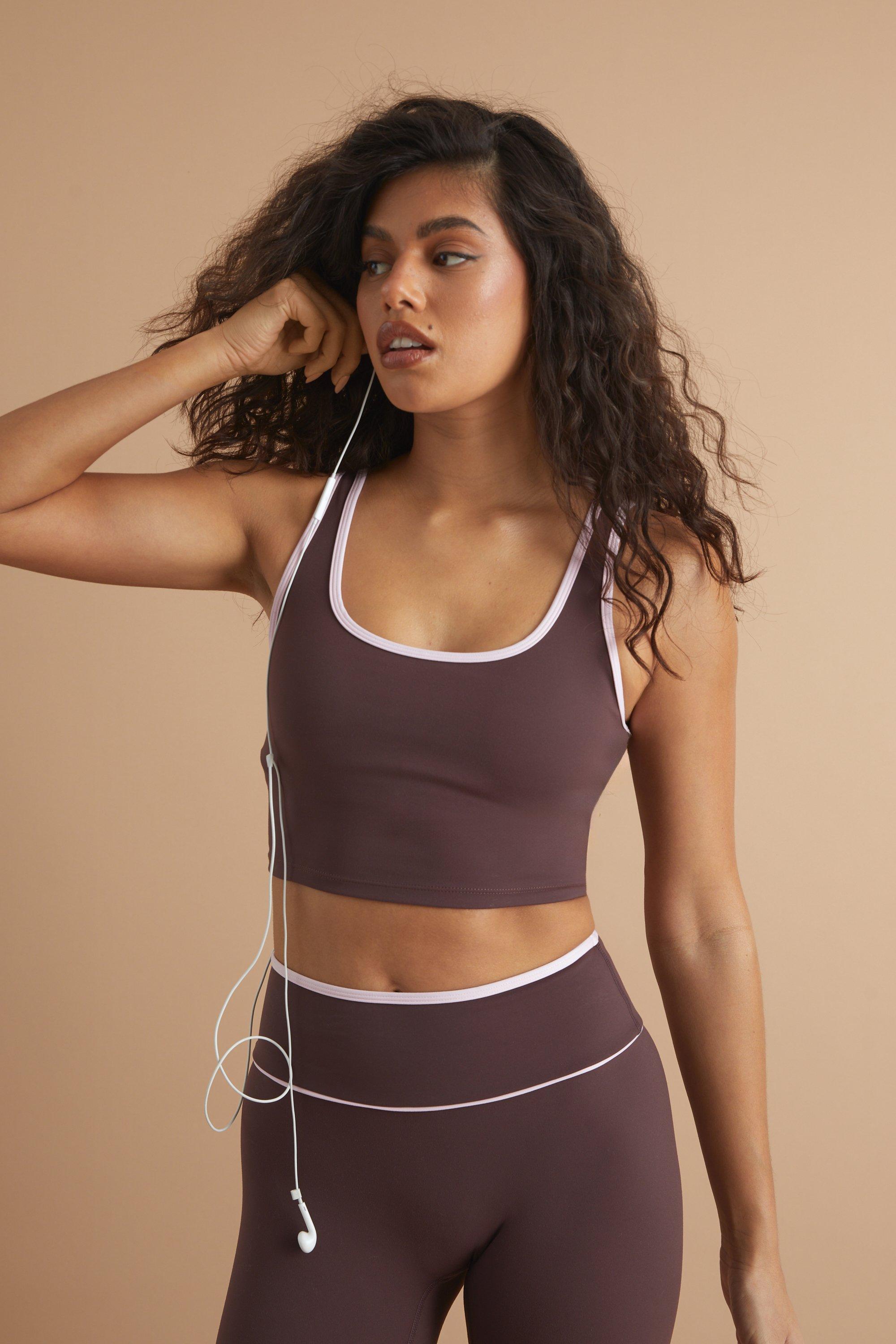 Boohoo Super Zachte Contrasterende Gewatteerde Dsgn Studio Sport Bh, Chocolate