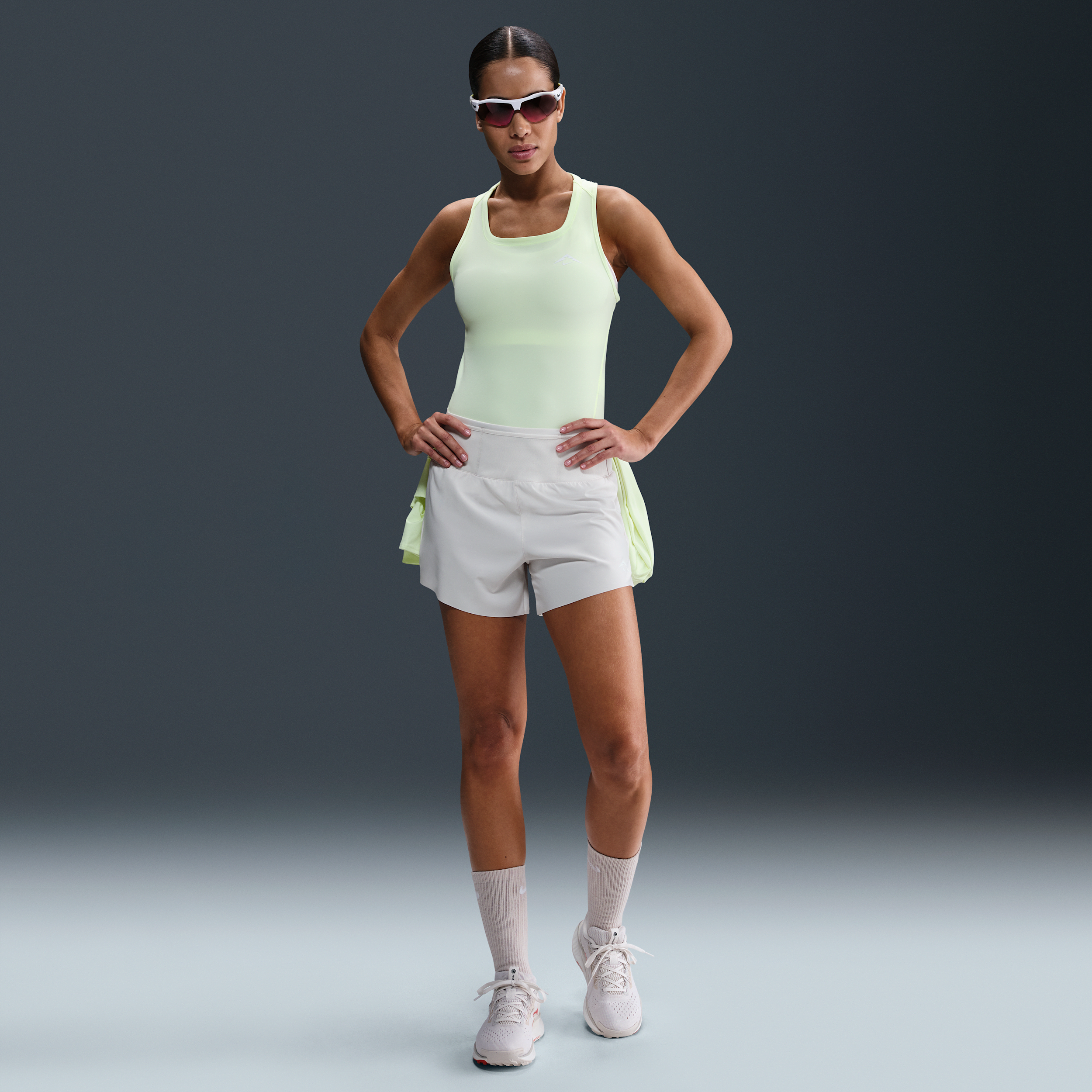 Nike Trail Dri-FIT hardloopshorts met binnenbroekje voor dames - Grijs