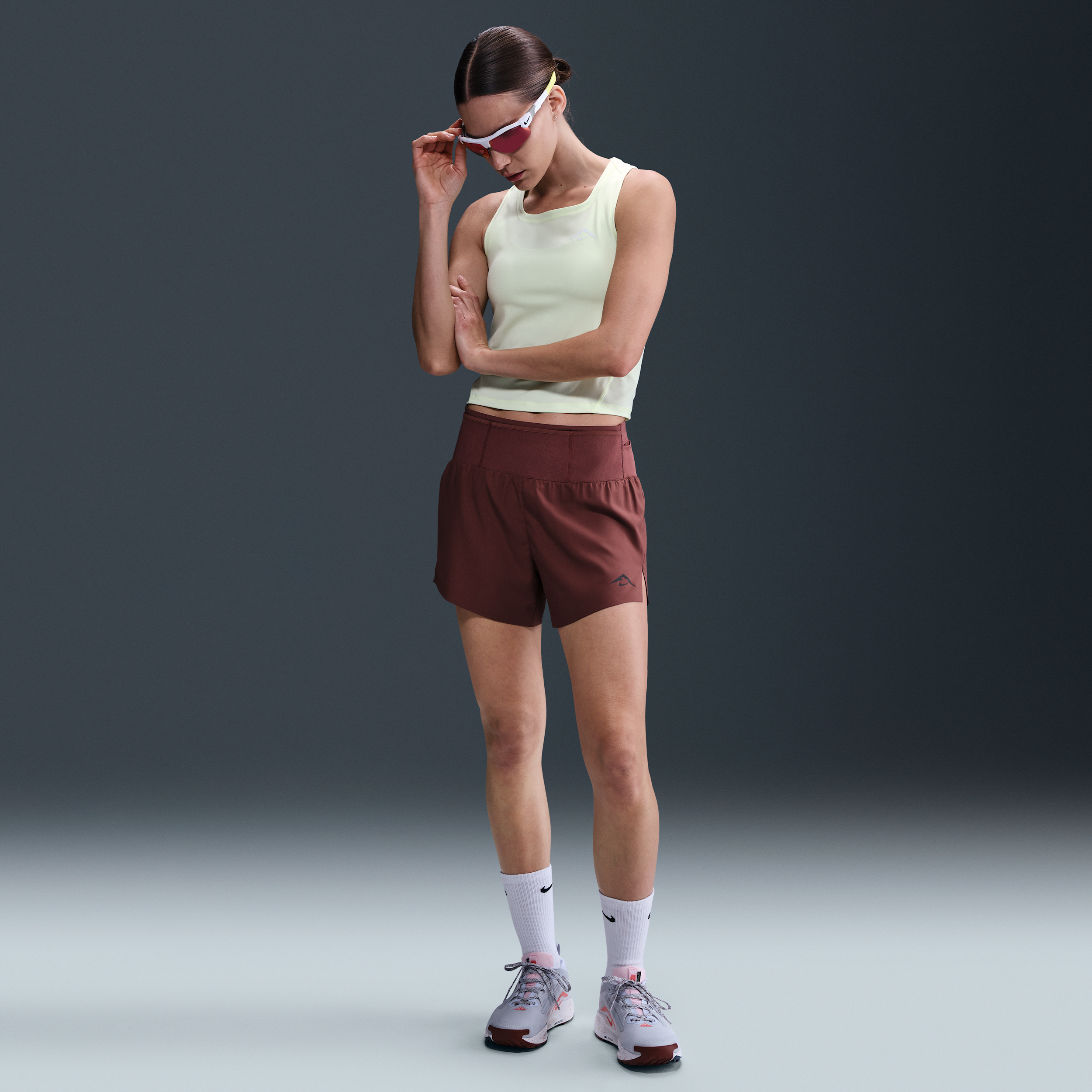 Nike Trail Dri-FIT hardloopshorts met binnenbroekje voor dames - Bruin