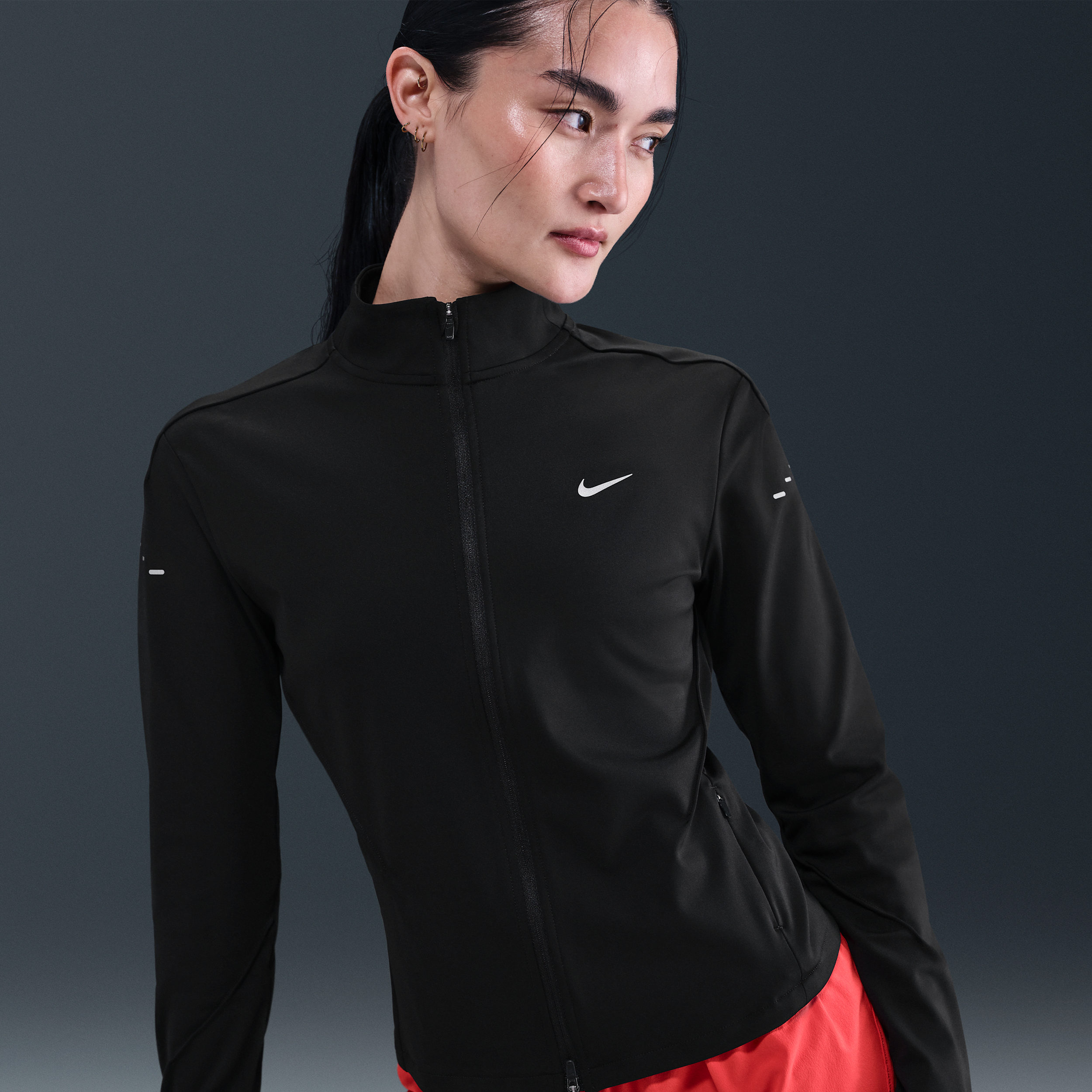 Nike Swift Dri-FIT tussenlaagtop voor hardlopen met volledige rits voor dames - Zwart