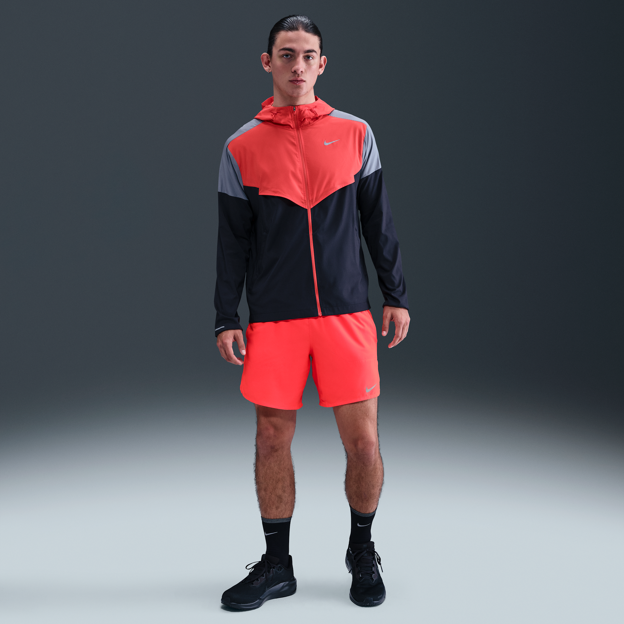 Nike Stride Dri-FIT 2-in-1 hardloopshorts voor heren (18 cm) - Rood