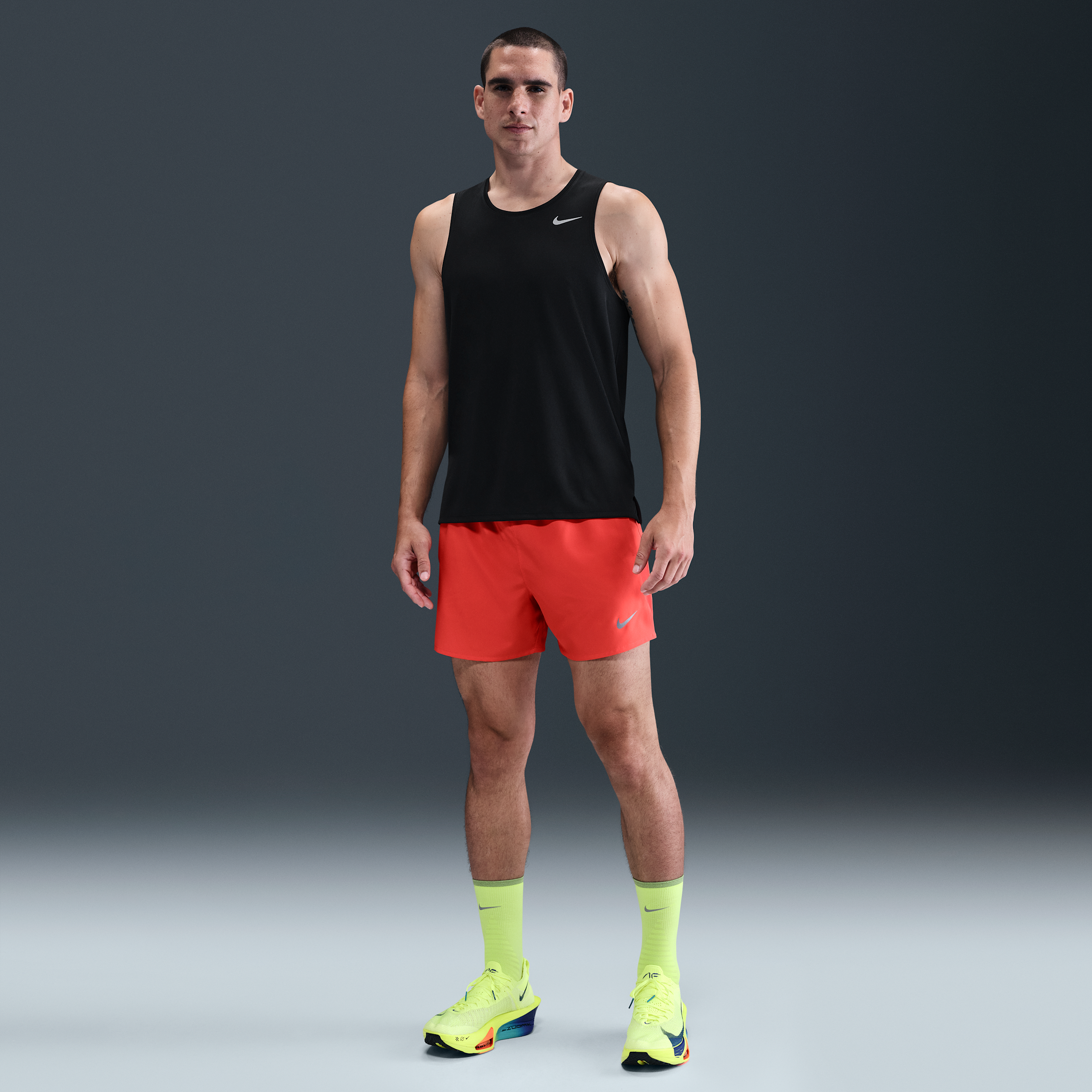 Nike Challenger Dri-FIT hardloopshorts met binnenbroek voor heren (13 cm) - Rood