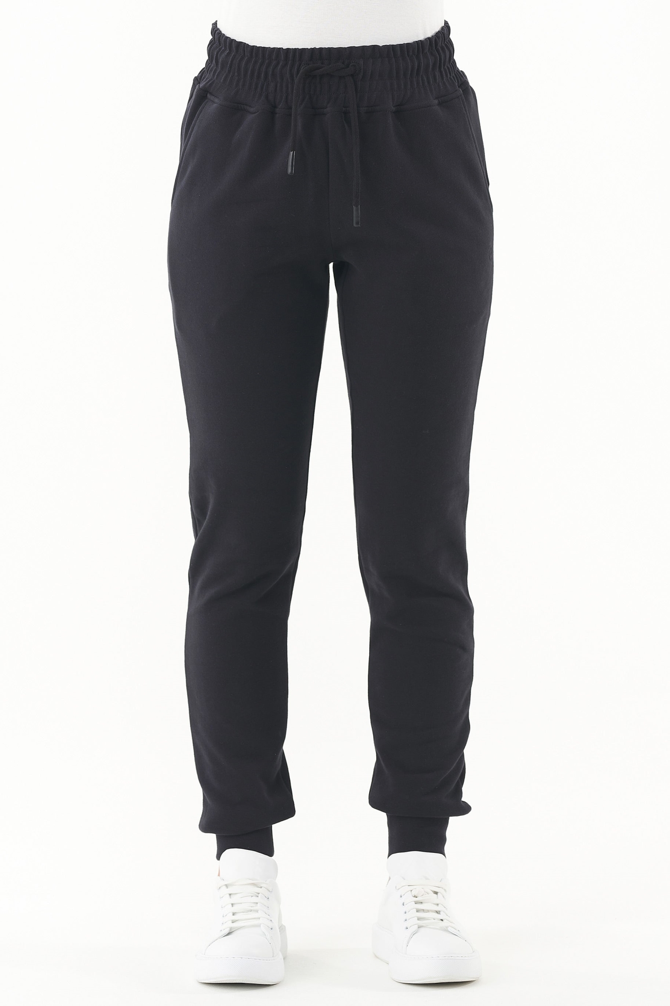 ORGANICATION Damen vegan Weiche Jogginghose Schwarz