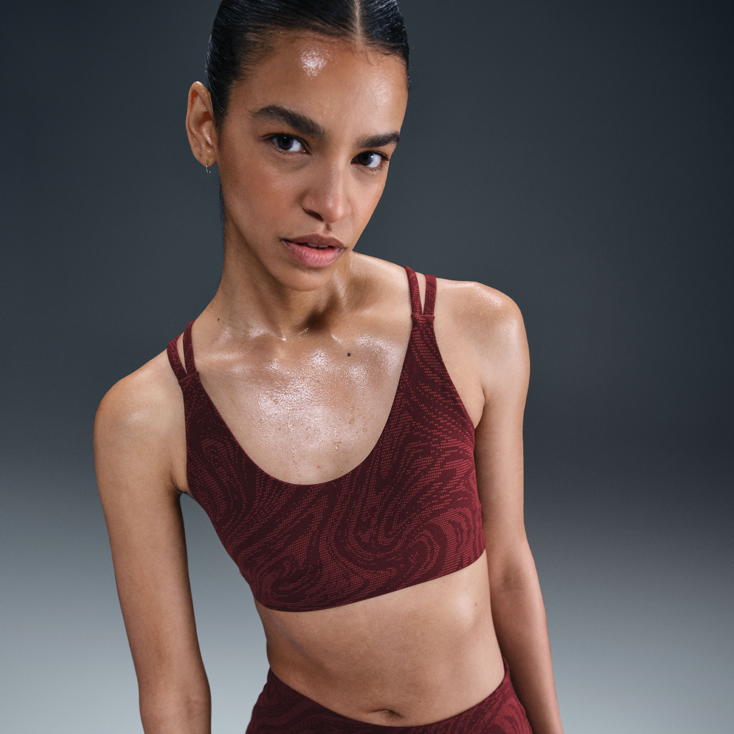 Nike Zenvy padded sport-bh met print en lichte ondersteuning - Rood