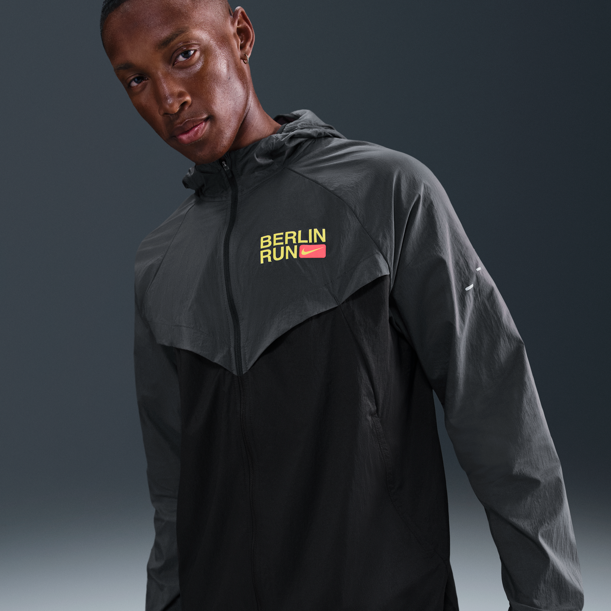 Nike Stride Repel hardloopjack voor heren - Zwart