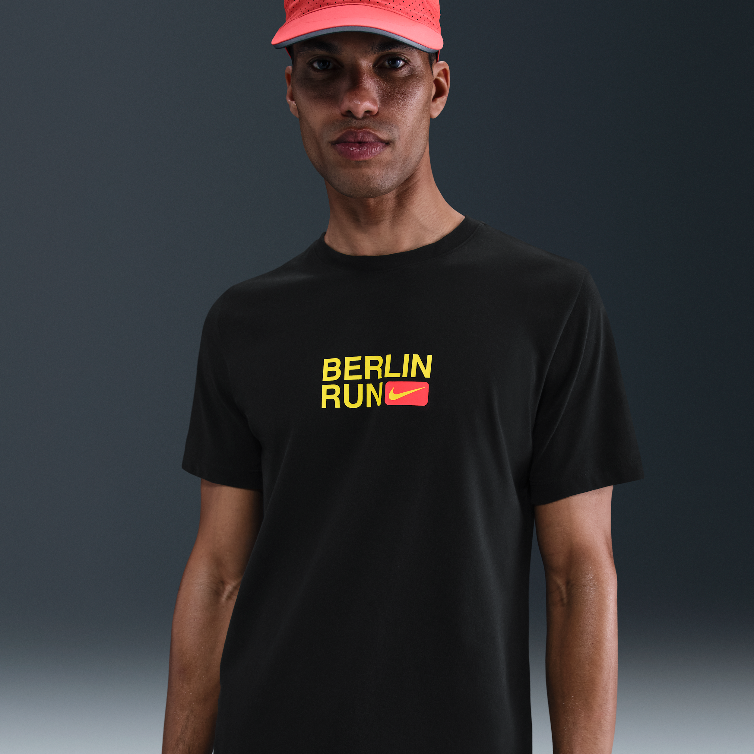 Nike hardloopshirt met korte mouwen en Dri-FIT voor heren - Zwart