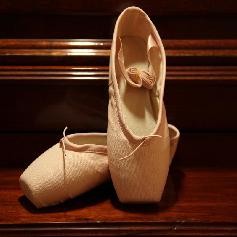 Yashion Dance Shoes Vrouwen Meisjes Ballet Dans Schoenen Satijn Canvas Pointe Suède Zool Yoga Schoen Danskleding 34-40 Cloth-40 nude