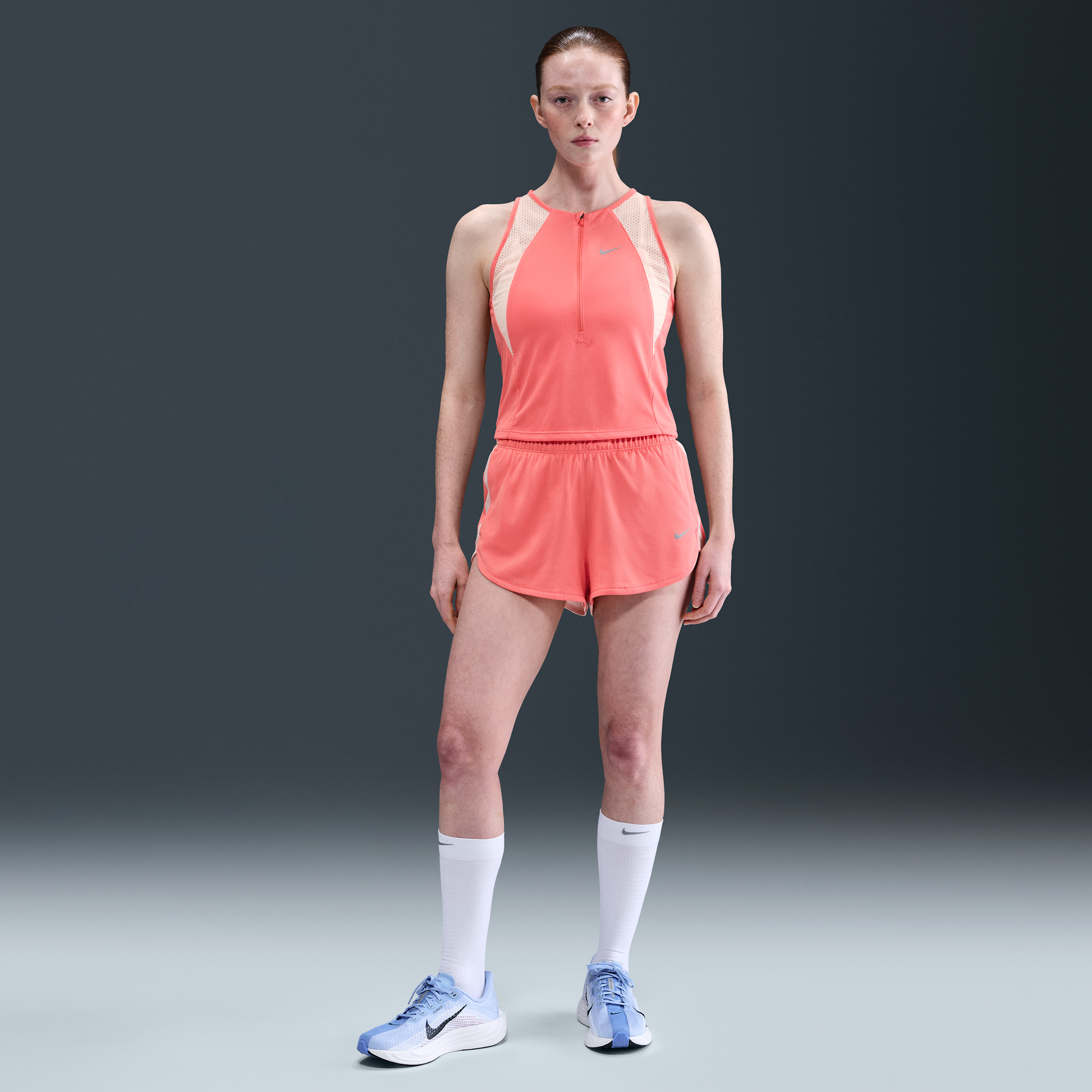 Nike Dri-FIT hardloopshorts met binnenbroekje voor dames - Oranje