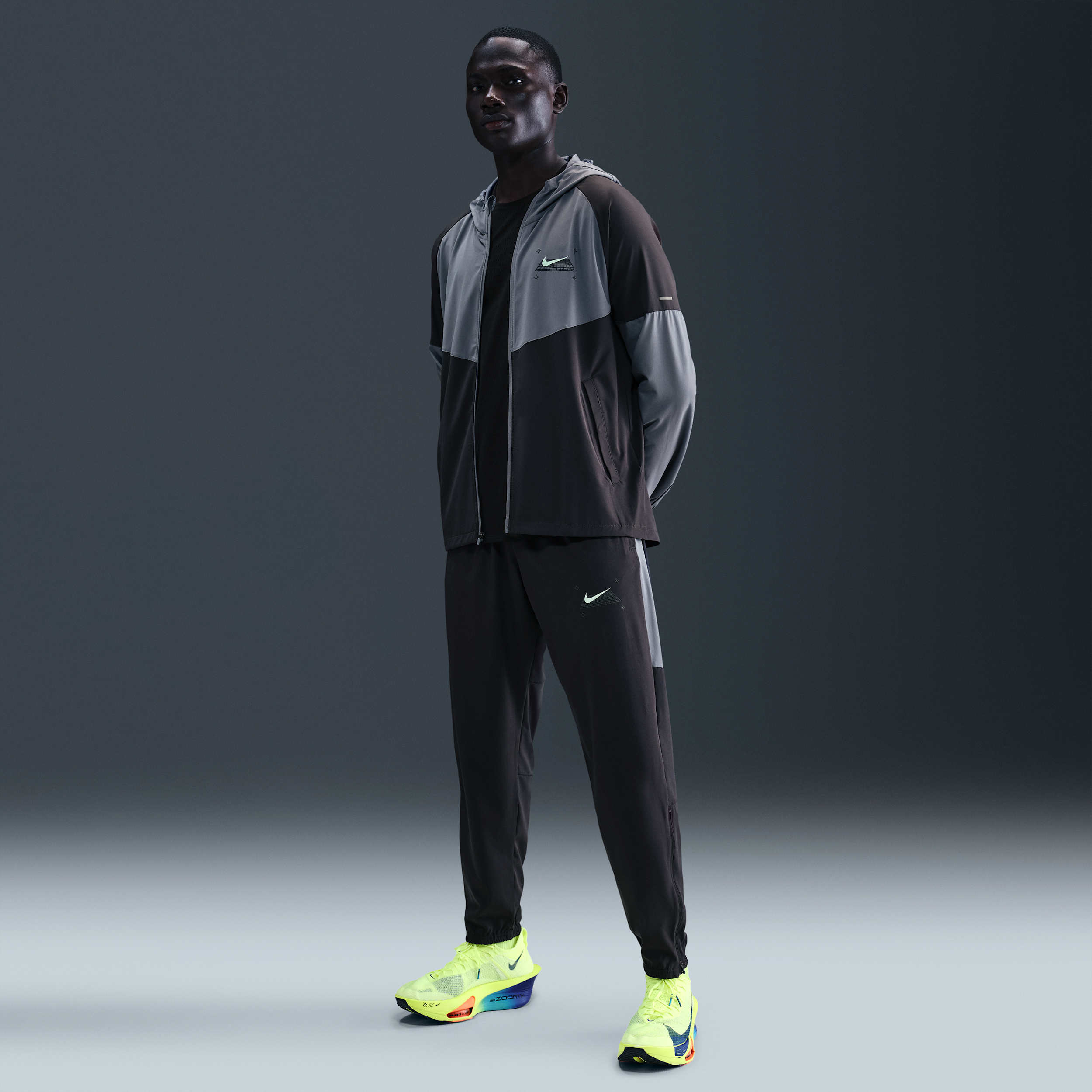 Nike Challenger geweven hardloopbroek voor heren - Grijs