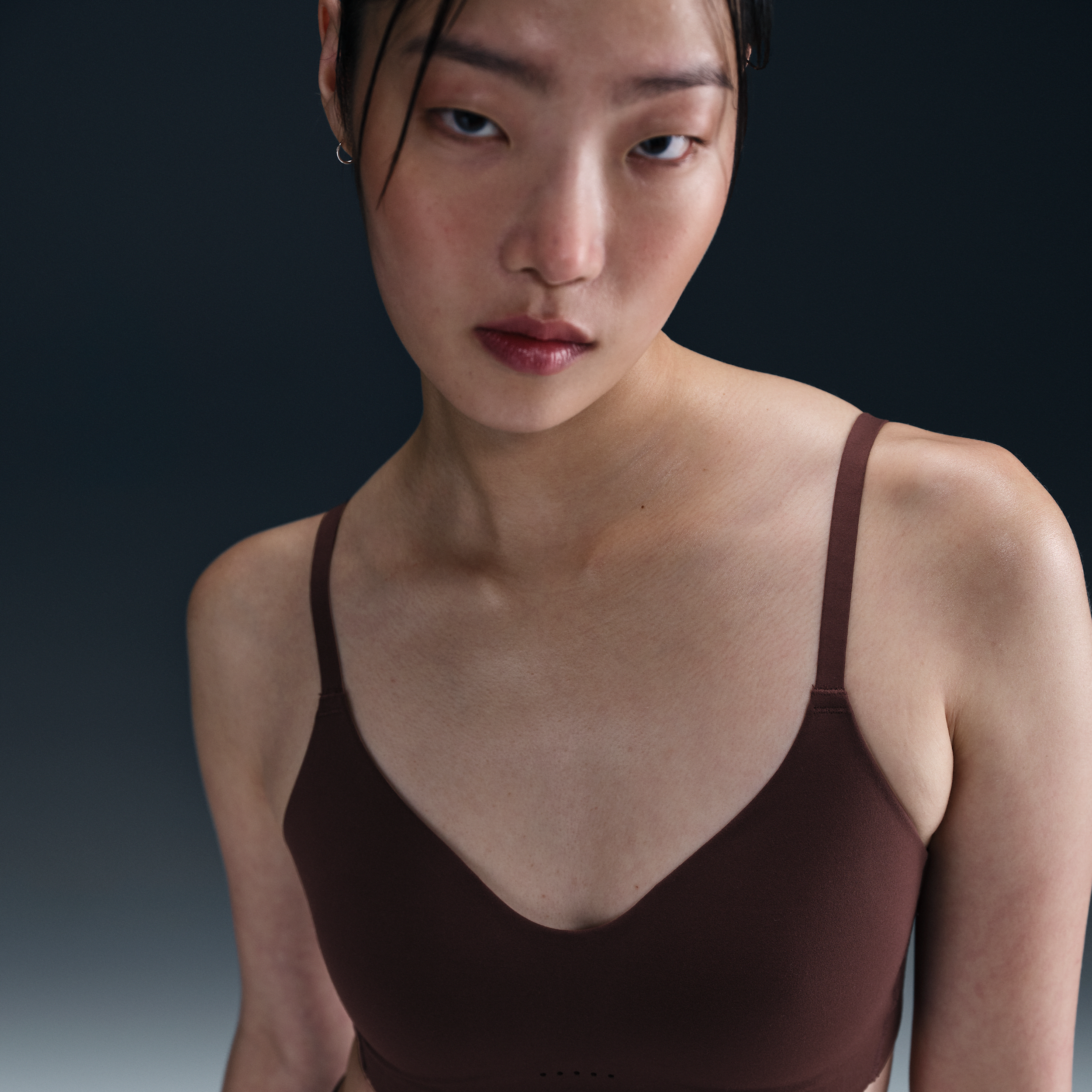 Nike Alate Minimalist aanpasbare padded sport-bh met lichte ondersteuning - Bruin