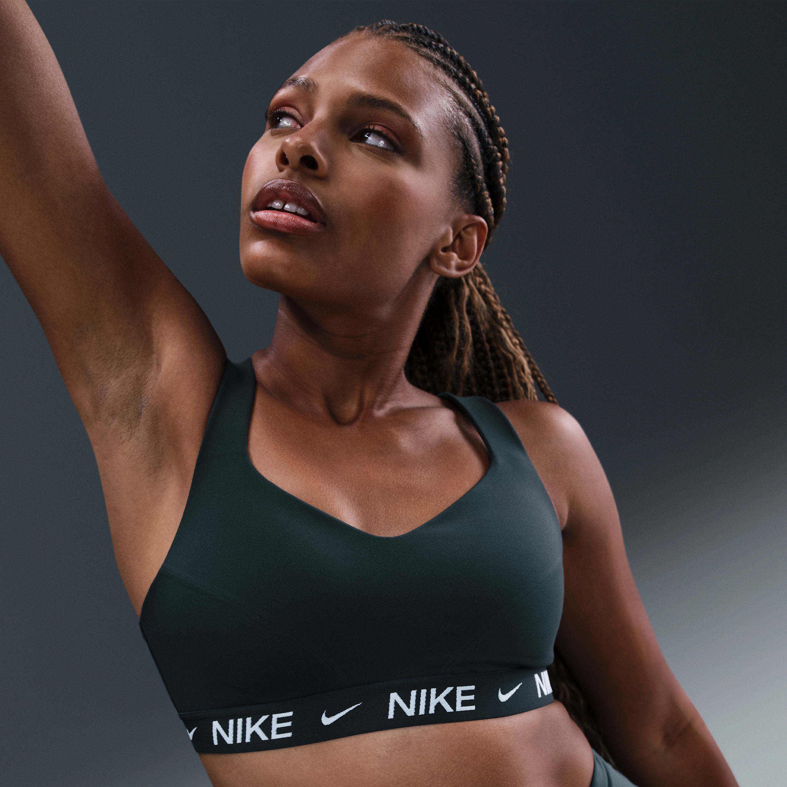 Nike Indy High Support padded verstelbare sport-bh - Groen