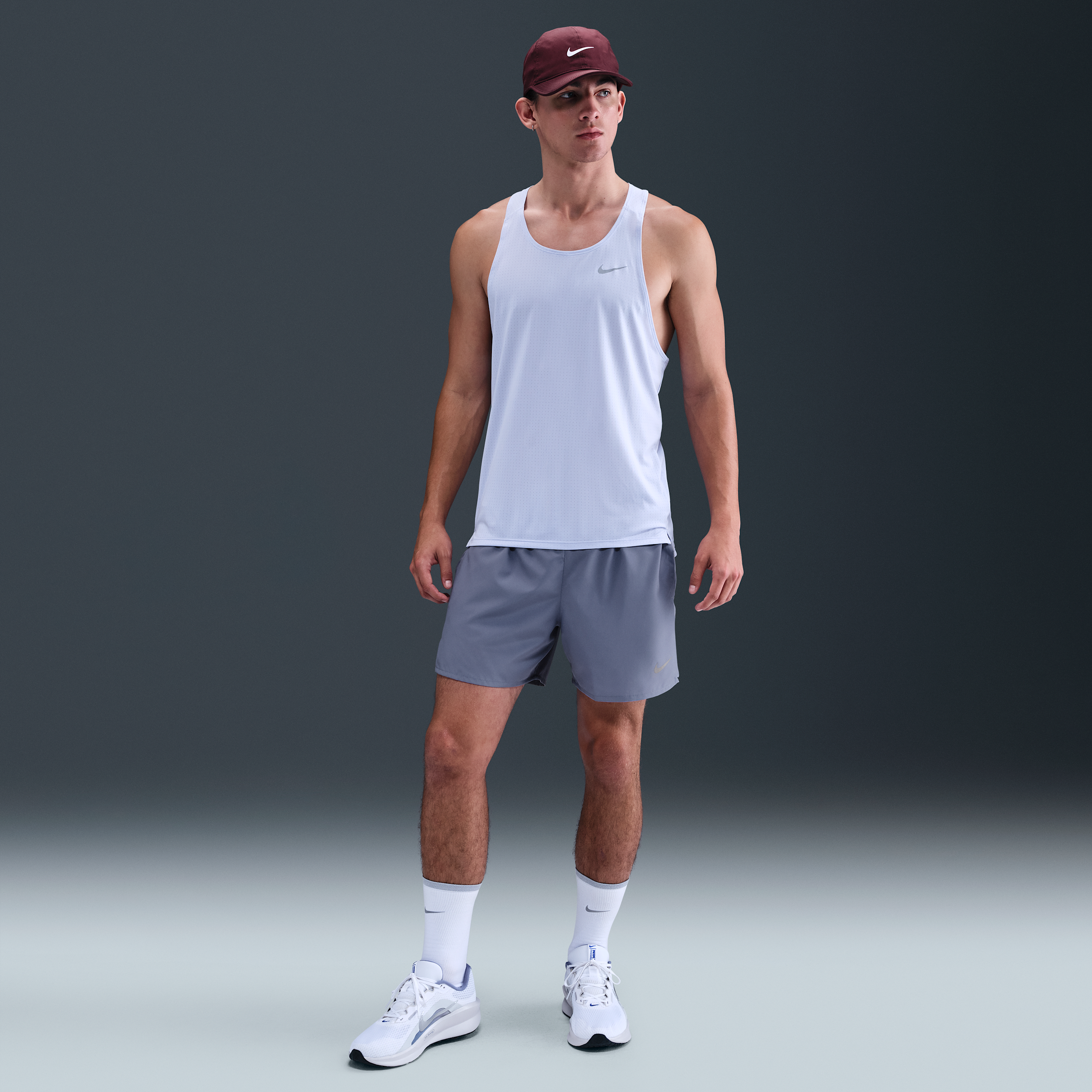 Nike Challenger multifunctionele 2-in-1 herenshorts met Dri-FIT (13 cm) - Blauw