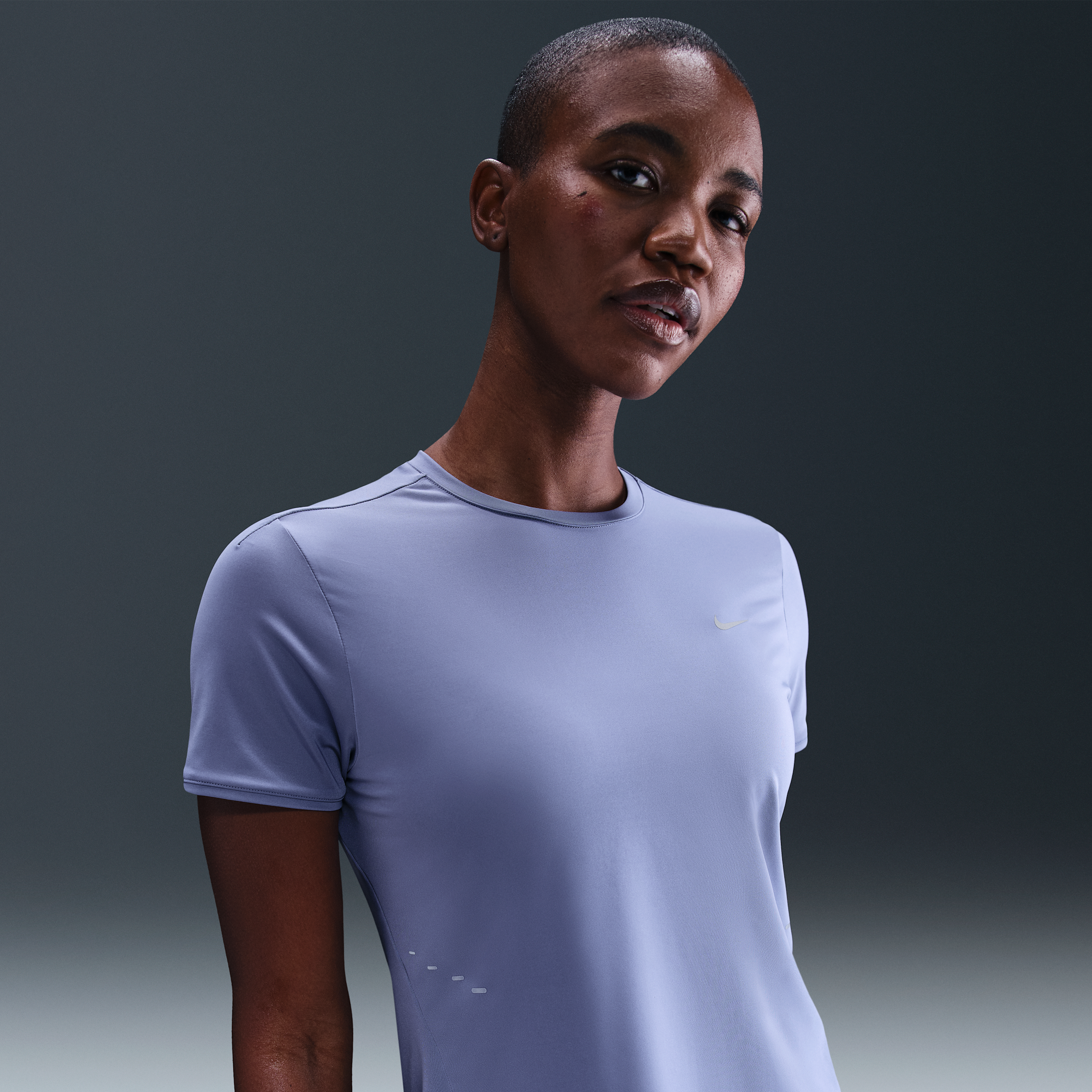 Nike Swift Dri-FIT hardlooptop met korte mouwen voor dames - Blauw