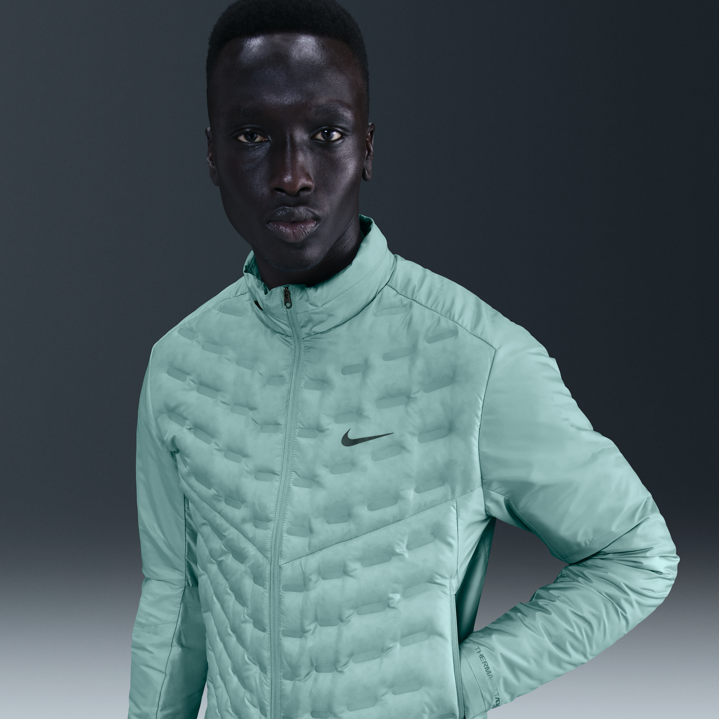 Nike Therma-FIT ADV AeroLoft Repel hardloopjack met dons voor heren - Groen