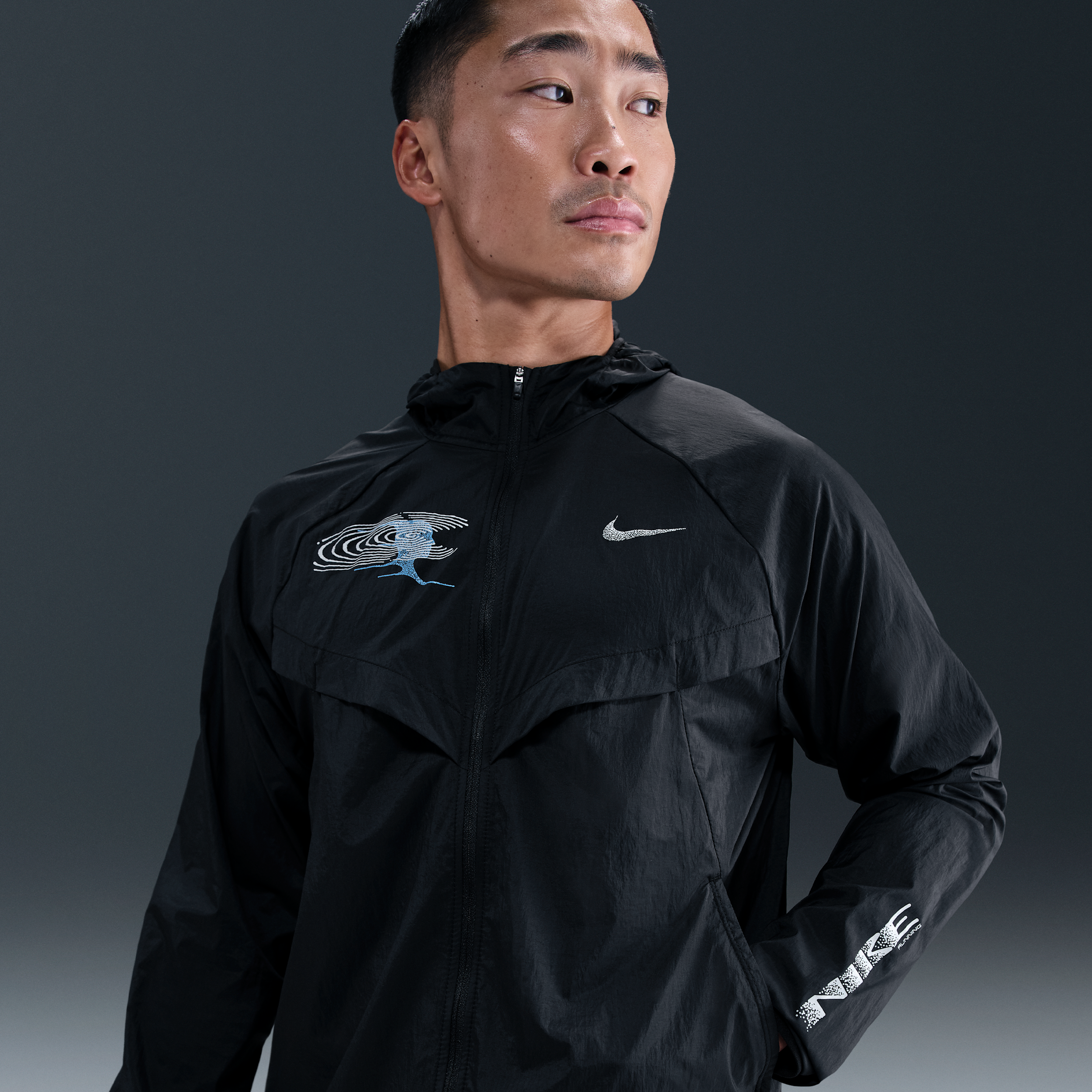 Nike Stride waterafstotend hardloopjack met uv-bescherming voor heren - Zwart