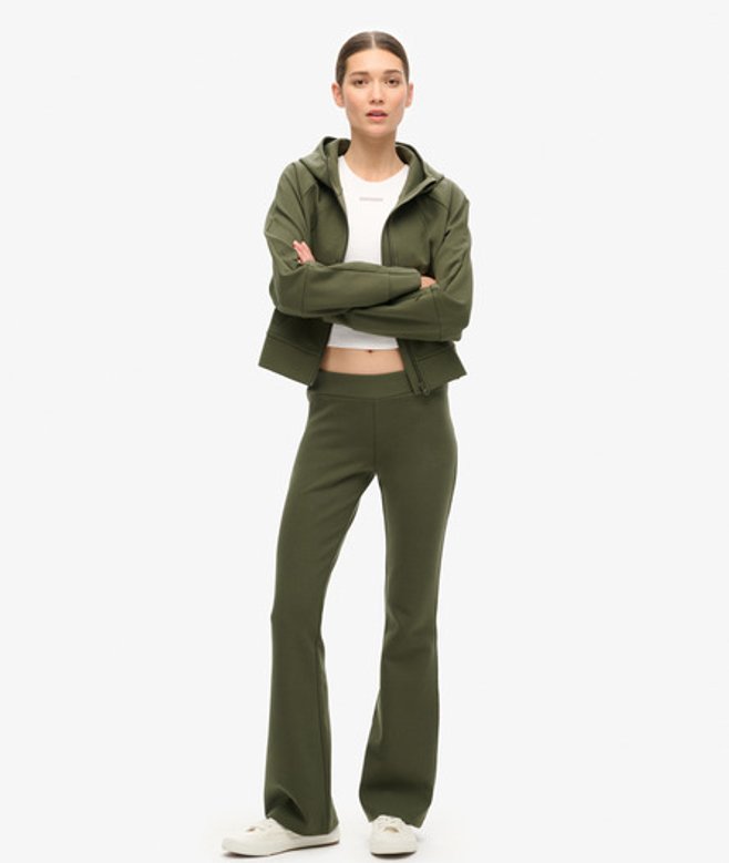 Superdry Sport Tech Joggingbroek met Lage Taille en Wijde Pijpen Khaki