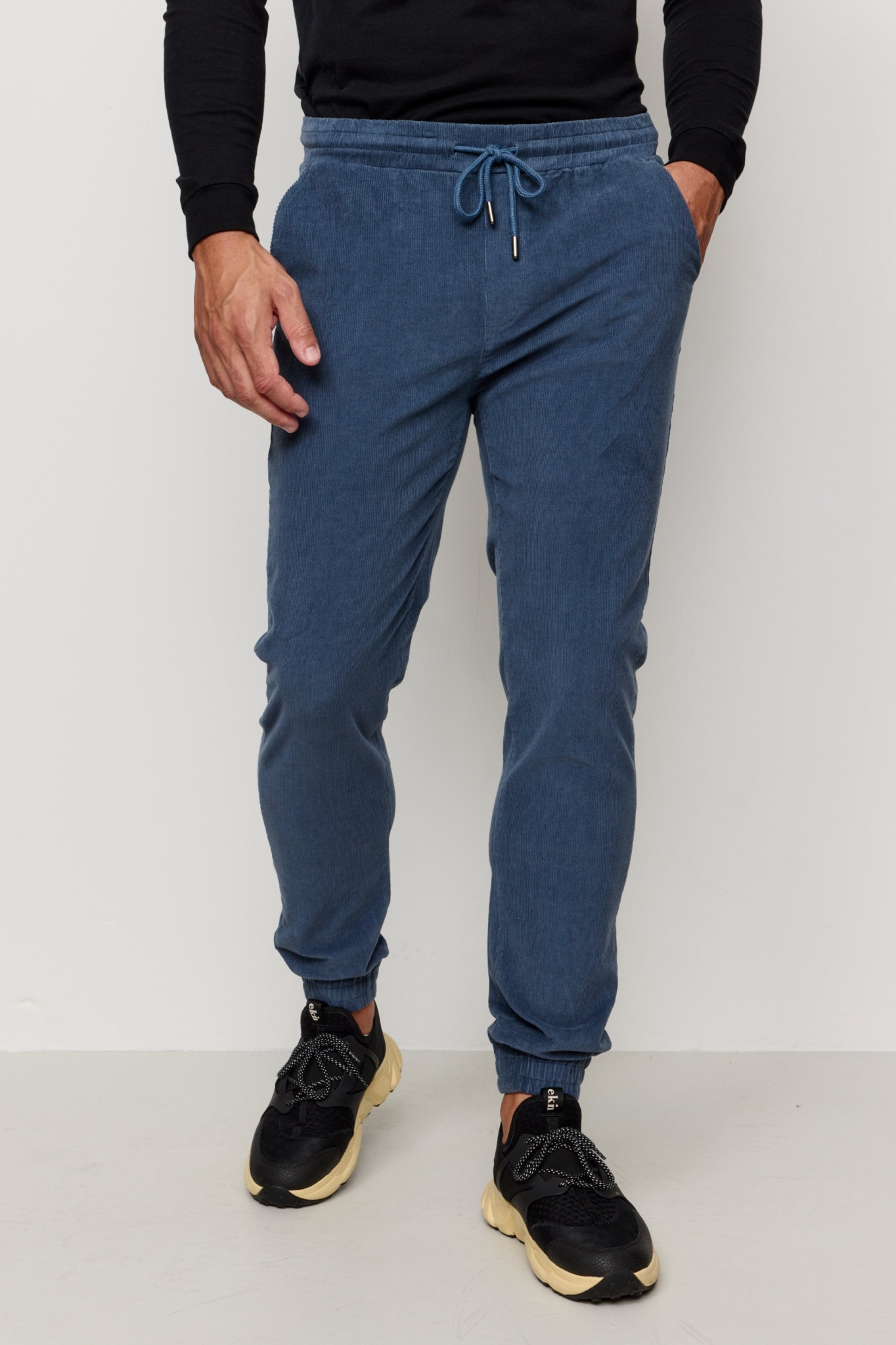 Recolution Herren vegan Jogginghose Chinos Kord Cyperus Dunkles Arktisblau