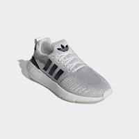 Adidas - Swift Run X - Sneakers in zwart en wit