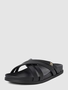 Tommy Hilfiger Pantolette "STRAP FEMININE SANDAL", mit feinen Riemchen