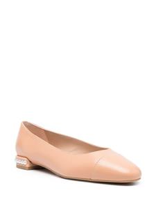 Stuart Weitzman pearl-detail leather ballerina shoes - Beige