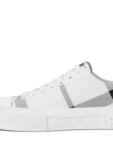 Burberry Low-top sneakers - Wit