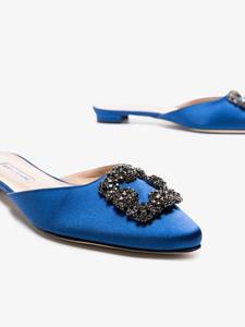 Manolo Blahnik Hangisi pumps met kristallen gesp - Blauw