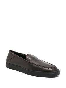 Giorgio Armani Loafers met detail - Bruin