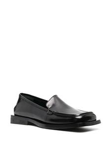 The Attico Micol asymmetric-toe leather loafers - Zwart