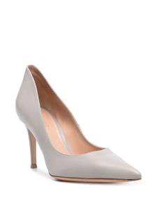 Gianvito Rossi pointed-toe 90mm leather pumps - Grijs