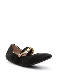 Moschino logo-lettering satin ballerina shoes - Zwart