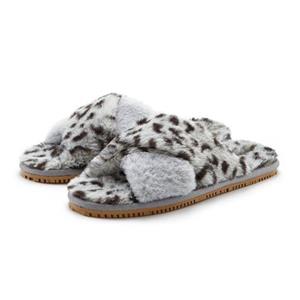 Lascana Slippers Pantoffels met luipaardprint en heerlijk zacht imitatiebont veganistisch