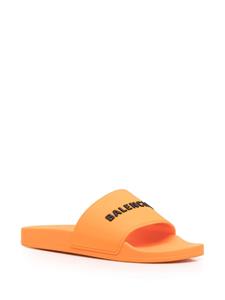 Balenciaga Slippers met logodetail - Oranje