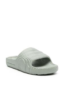 Adidas Adilette slippers met chunky zool - Groen
