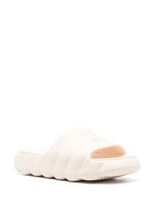 Moncler Lilo gewatteerde slippers - Beige