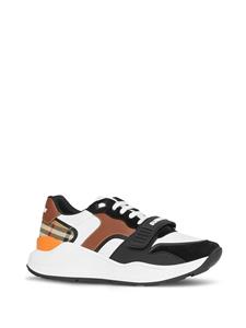 Burberry Sneakers met vintage ruit - Zwart