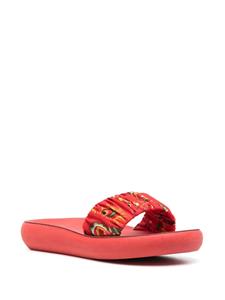 Ancient Greek Sandals Tayegete slippers met bandanaprint - Rood