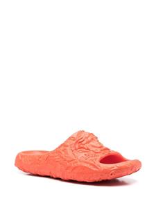 Versace Medusa slippers met reliëf - Oranje