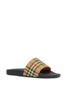 Burberry Geruite slippers - Beige