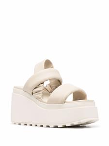 Vic Matié Sandalen met sleehak - Beige