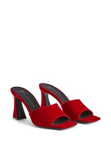 Giuseppe Zanotti Solhene fluwelen sandalen - RED