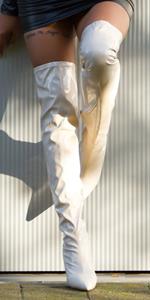 Cosmoda Collection latexlook highheel overknee laarzen beige