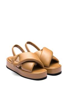 Prada Gewatteerde sandalen - Bruin