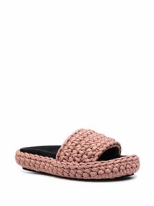 Nº21 Gevlochten slippers - Roze