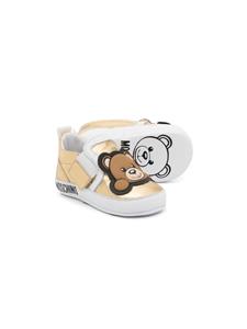 Moschino Kids Teddy Bear appliqué sneakers - Goud